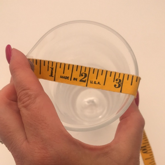 VTG Glass Martini Cocktail Pitcher Decanter Carafe w/Thick Glass Bottom Base - Picture 5 of 5